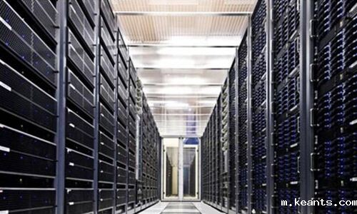 1532917900476610.jpg 数据机房.jpg