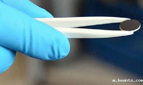 1541726729315286.jpg 固态锂电池.jpg