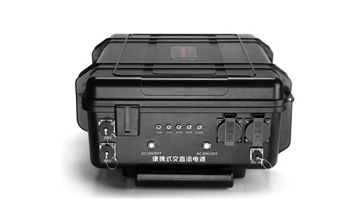 1543455263814846.jpg 便携式UPS3.jpg