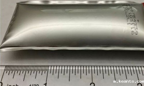 1555659426609356.jpg 聚合物软包锂电池鼓包.jpg