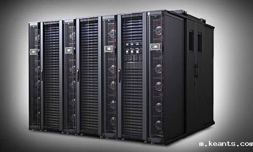 机房UPS.jpg 机房UPS.jpg