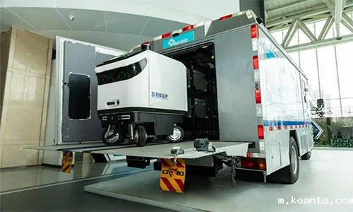 <b>详细解读锂电池在移动押运机器人中的应用</b>