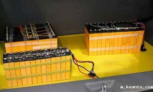 <b>锂电池电解液价格,锂电池电解液价格多少钱一吨</b>