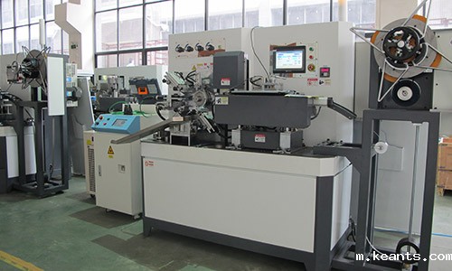 <b>锂电池厂家浅谈锂电池专用生产设备—锂电池卷绕机</b>