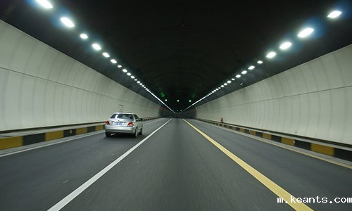 <b>UPS不间断电源为高速隧道照明及消防设施提供应急电力支持</b>