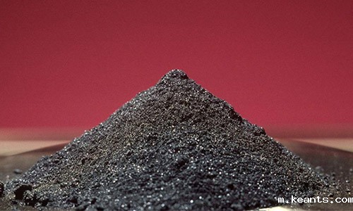 <b>锂电池厂家解析三元锂电池的正极材料是什么</b>