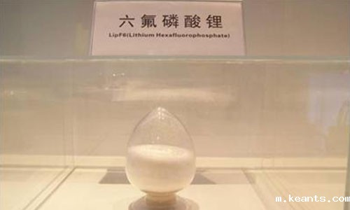 <b>锂电池电解液需求量持续增长,原材料六氟磷酸锂提价明显</b>