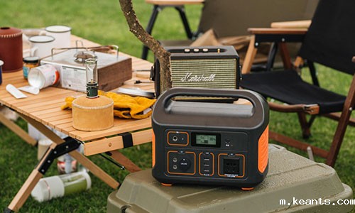 <b>为何大量移动电源厂家转战户外移动储能电源市场?</b>